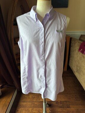 Columbia PFG sleeveless fishing shirt in soft lavender, size XL.